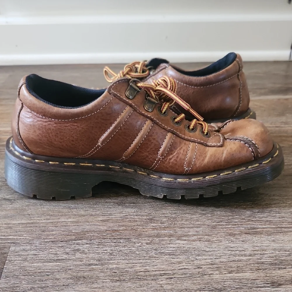 Vintage Dr. Martens 9764 Made in England Chunky Oxford Shoes UK 6 Womens US 8 - Picture 7 of 11